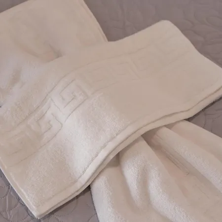 Castle Sunset View * פארוס