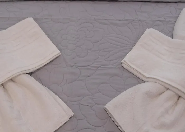 Castle Sunset View 公寓 *